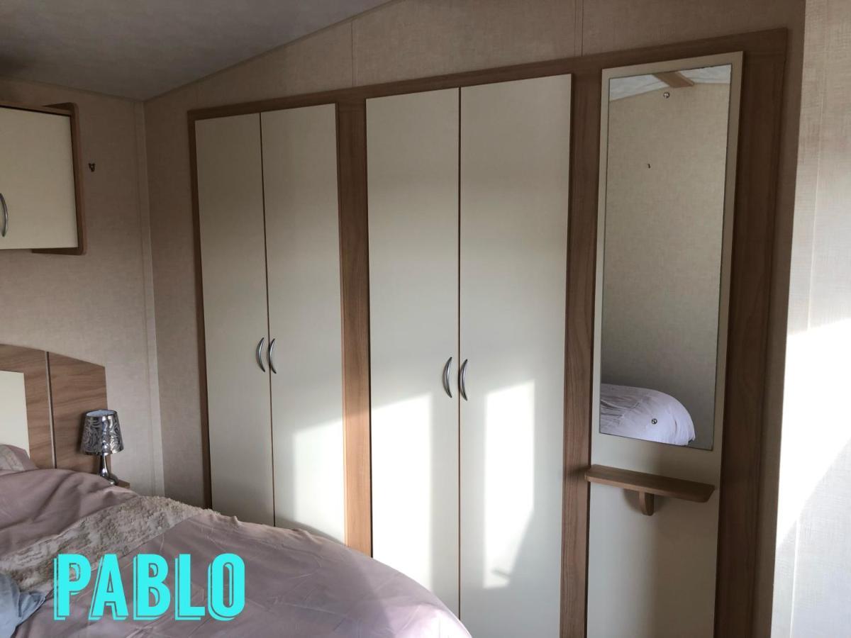 ריל Towyn Six Berth En Suite Caravan מראה חיצוני תמונה